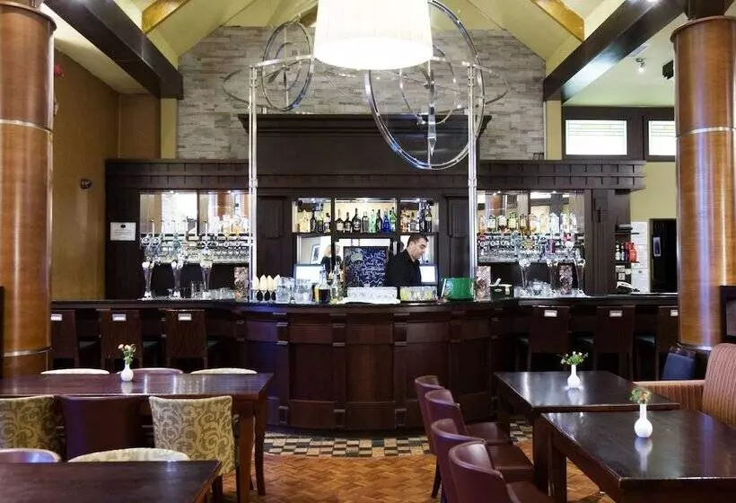 Отель The Farmers Kitchen