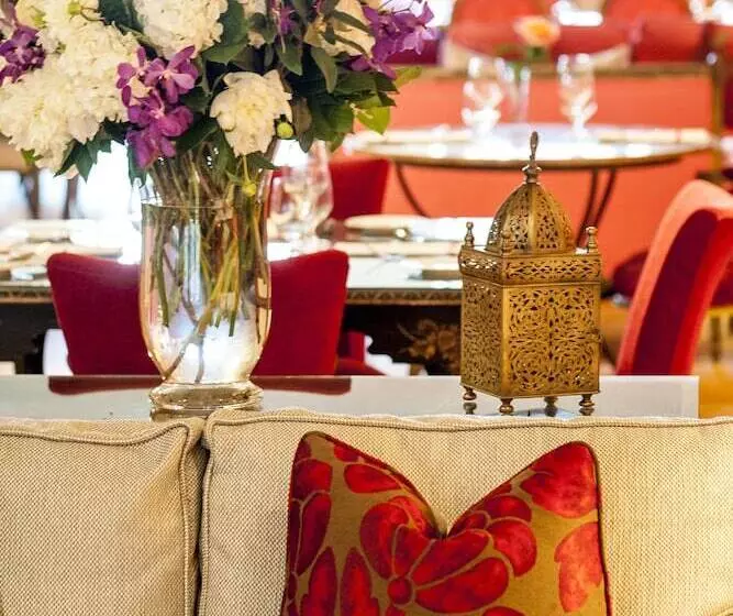 هتل The Ivy At Verity