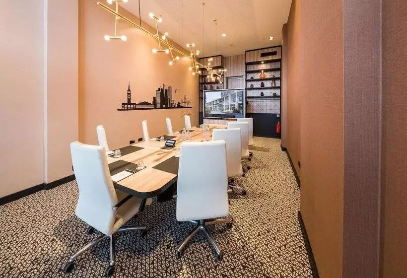 Van Der Valk Hotel Düsseldorf