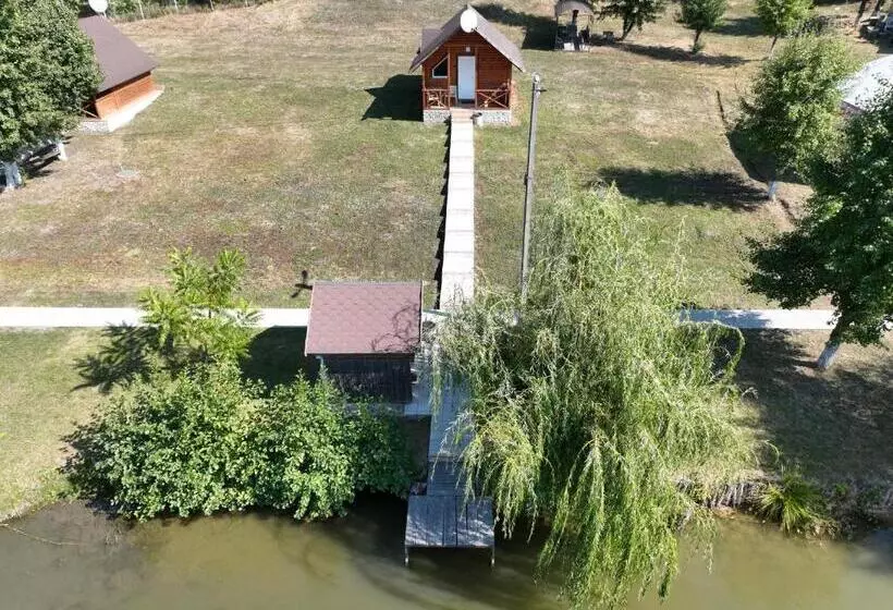 Retkeilymaja шафран