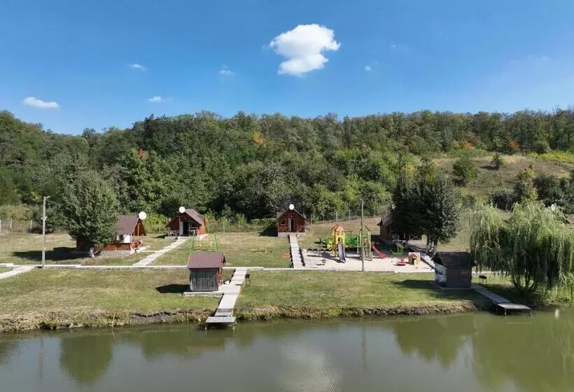 Retkeilymaja шафран