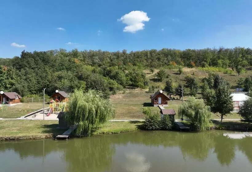 Retkeilymaja шафран