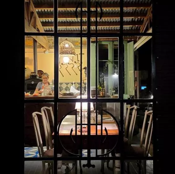 Aamiaismajoitus (B&B) Versión Moreno