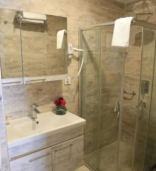 Burçman Hotel Vişne