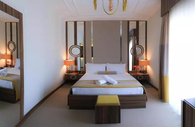 Burçman Hotel Vişne