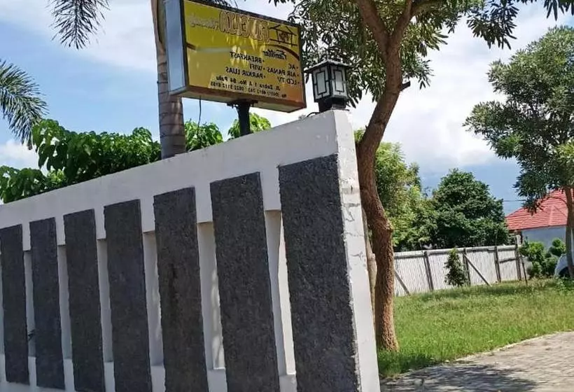 Hotelli Fidelia Homestay Palu Mitra Reddoorz