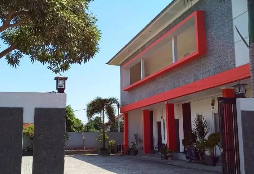 Hotelli Fidelia Homestay Palu Mitra Reddoorz