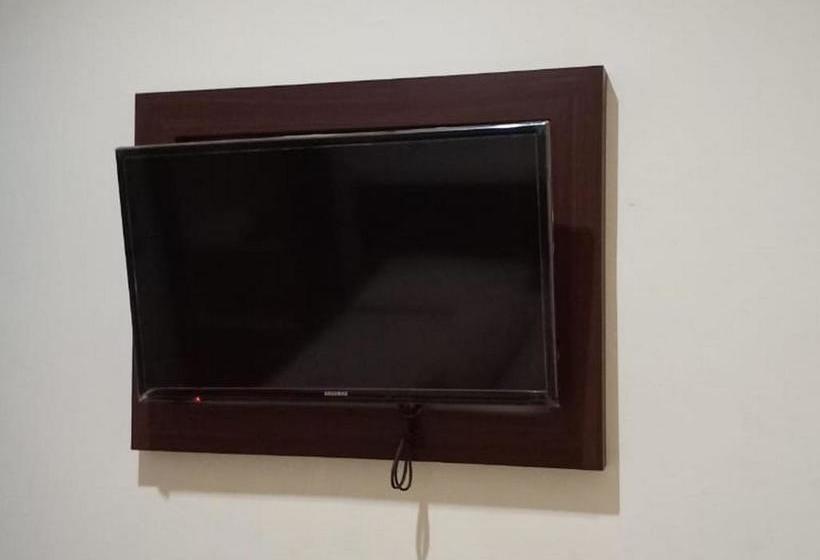 فندق Fidelia Homestay Palu Mitra Reddoorz