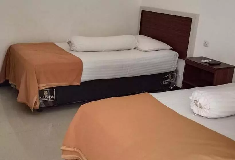 Hotelli Fidelia Homestay Palu Mitra Reddoorz