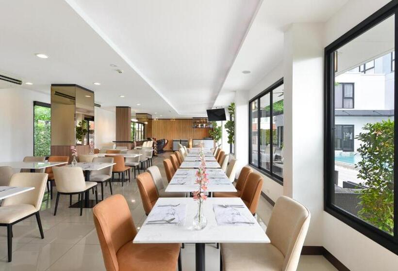 בית מלון כפרי Gate43 Airport