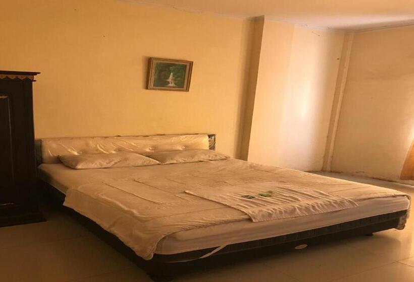 فندق Mulia Kendari Mitra Reddoorz