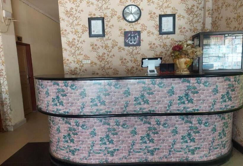 فندق Mulia Kendari Mitra Reddoorz