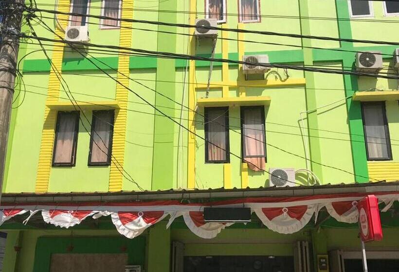 فندق Mulia Kendari Mitra Reddoorz