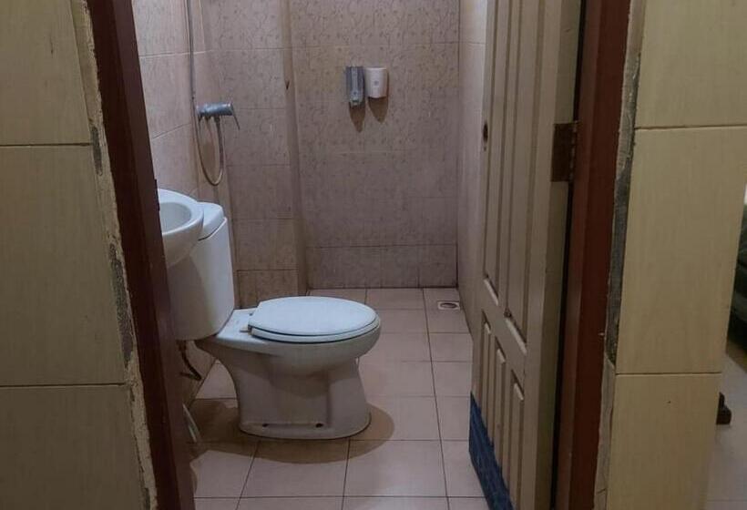 فندق Mulia Kendari Mitra Reddoorz