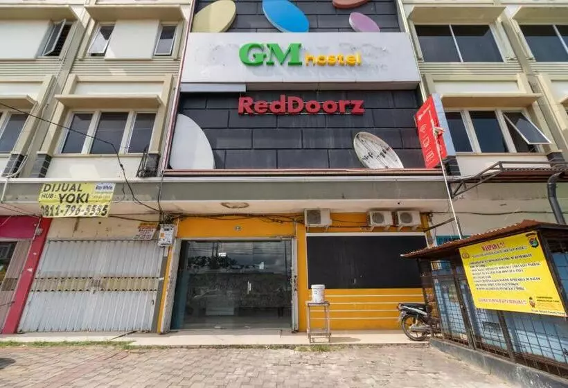Hotelli Reddoorz @ Jalan Gajah Mada Lampung