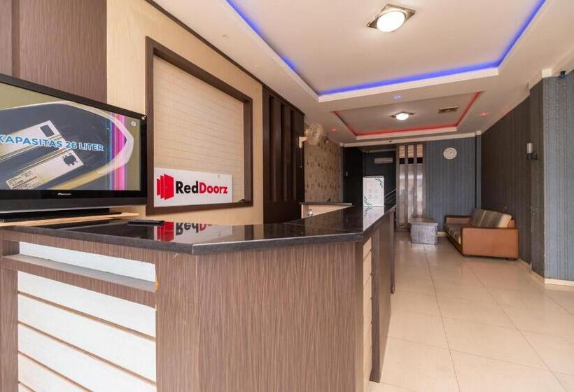 Hotel Reddoorz @ Jalan Gajah Mada Lampung