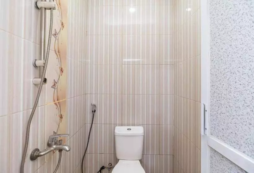 Hotelli Reddoorz @ Jalan Gajah Mada Lampung