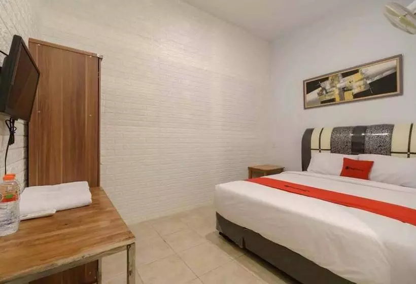 ホテル Reddoorz @ Mutiara Residence