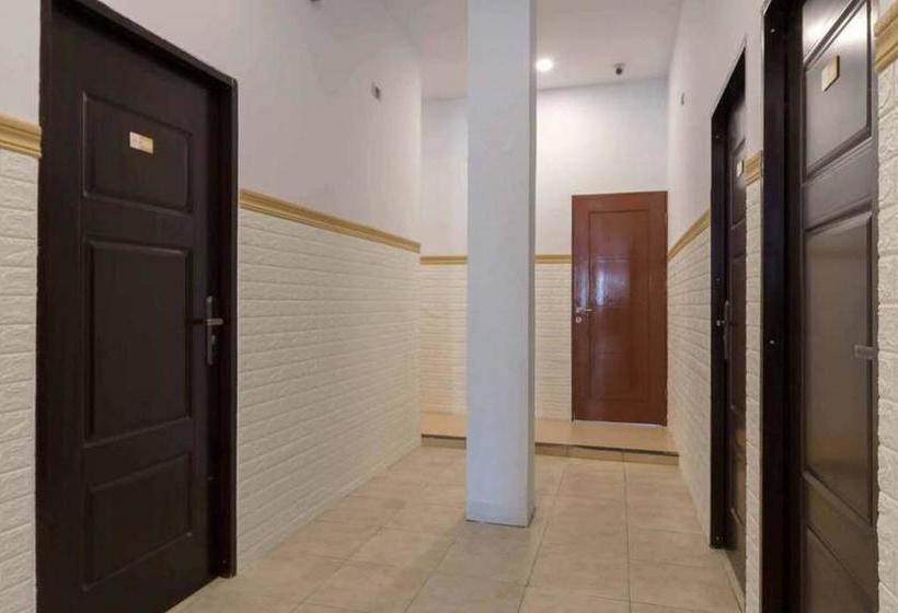 ホテル Reddoorz @ Mutiara Residence