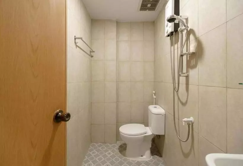 ホテル Reddoorz @ Mutiara Residence