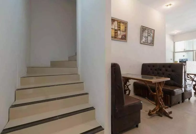 ホテル Reddoorz @ Mutiara Residence