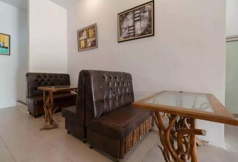 ホテル Reddoorz @ Mutiara Residence