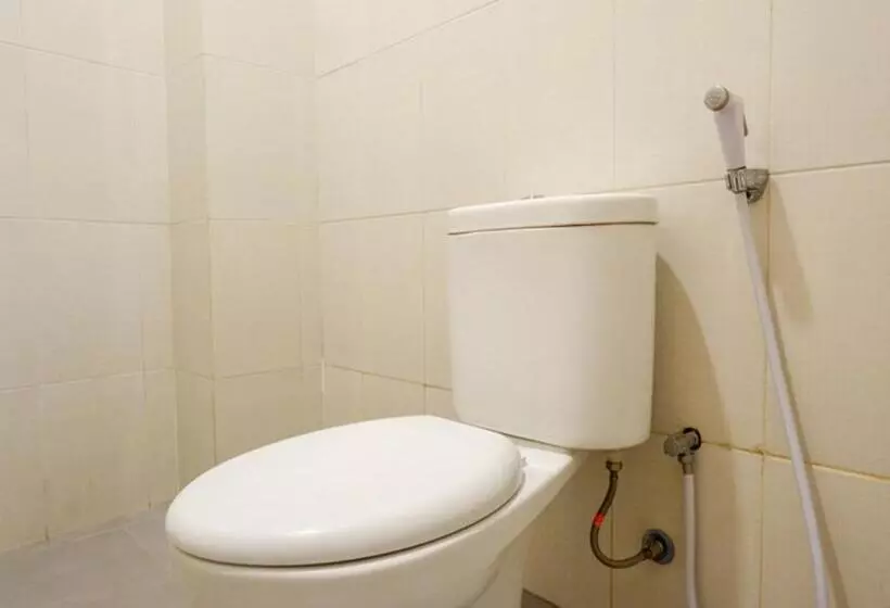 Hotelli Reddoorz Near Exit Tol Banyumanik 2