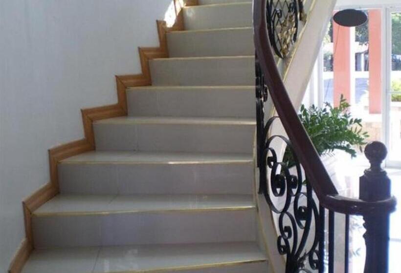 فندق Regal Plaza