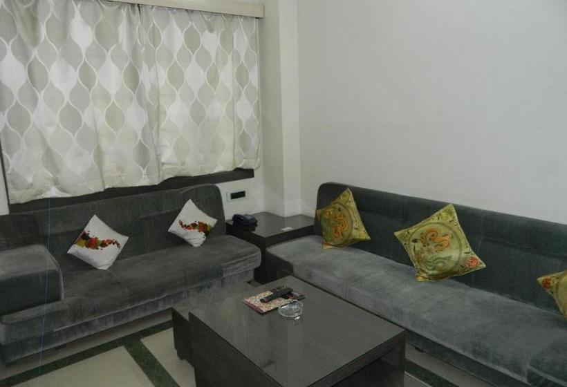 Отель Royal Palace