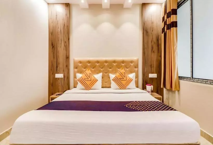 Hotelli Fabexpress Shri Ram Kashi