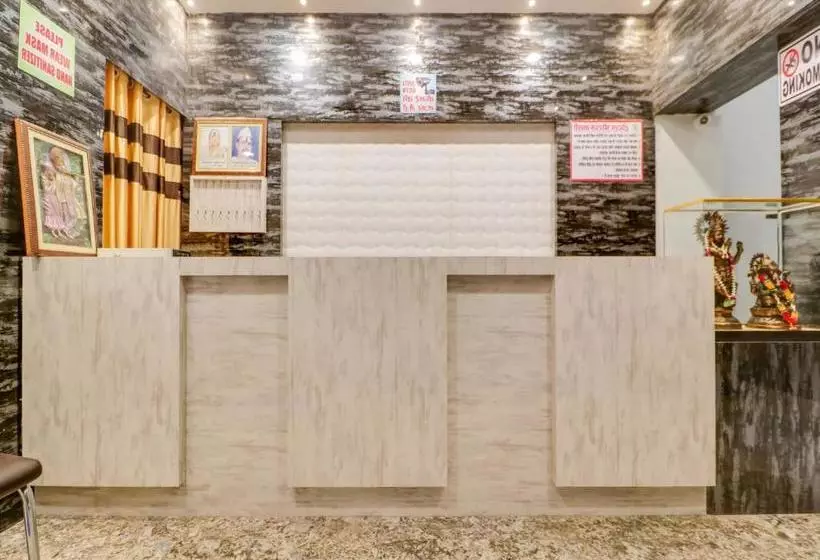 Hotelli Fabexpress Shri Ram Kashi