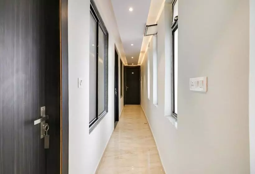 Hotelli Fabexpress Shri Ram Kashi