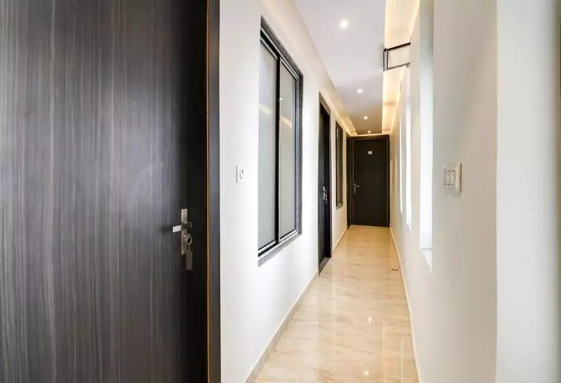 Hotelli Fabexpress Shri Ram Kashi