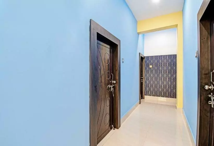 ホテル Spot On 77610 Pratikshya Guest House