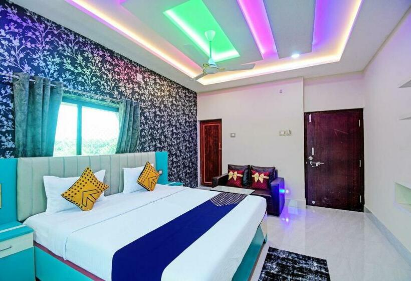 Hotelli Spot On 77610 Pratikshya Guest House