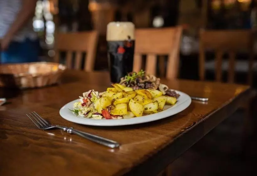 ユースホステル Gasthof Alte Schmiede G Luckendorf