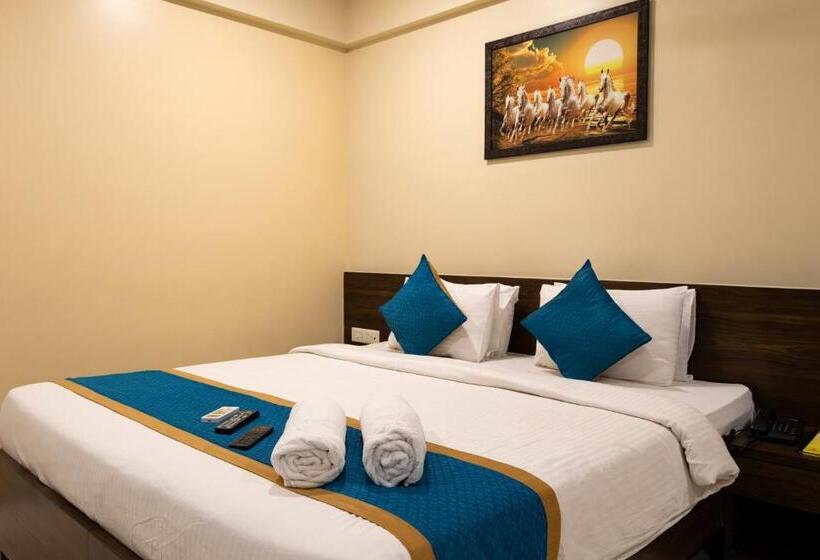 Bed and Breakfast Kedari Residency