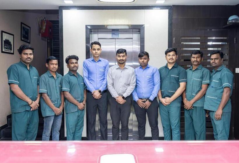 Bed and Breakfast Kedari Residency