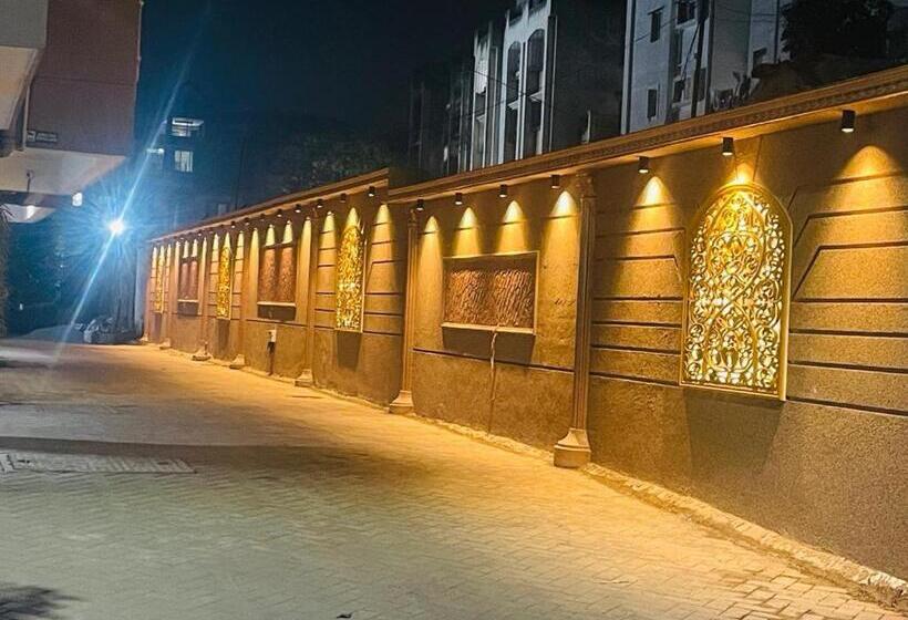 Bed and Breakfast Kedari Residency