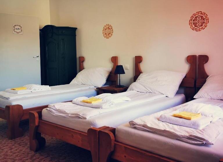 민박 Szabolcs Vezér Panzió