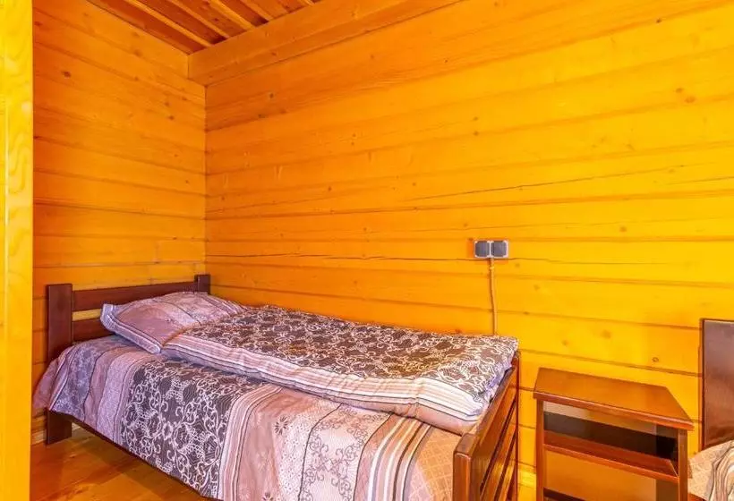 Hotelli золотий павлін