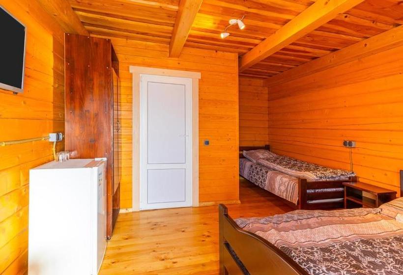 Hotell золотий павлін