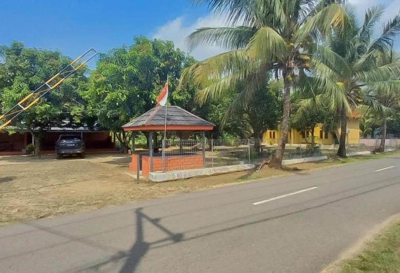 Hotel Aa Bungsu Syariah Balekambang Ciletuh Sukabumi Redpartner