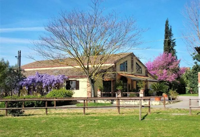 ホテル Agriturismo Paglialonga