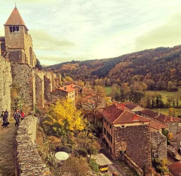 Hotelli Auberge De Chanteuges