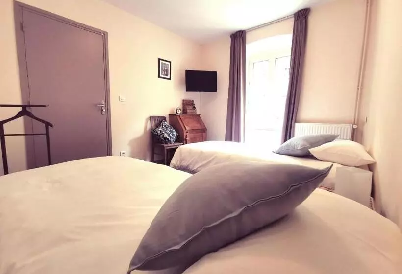 Hotelli Auberge De Chanteuges