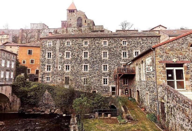 Отель Auberge De Chanteuges