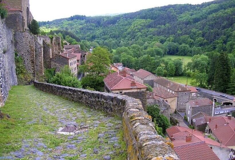 Отель Auberge De Chanteuges