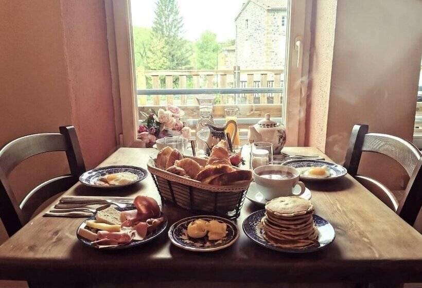 Отель Auberge De Chanteuges