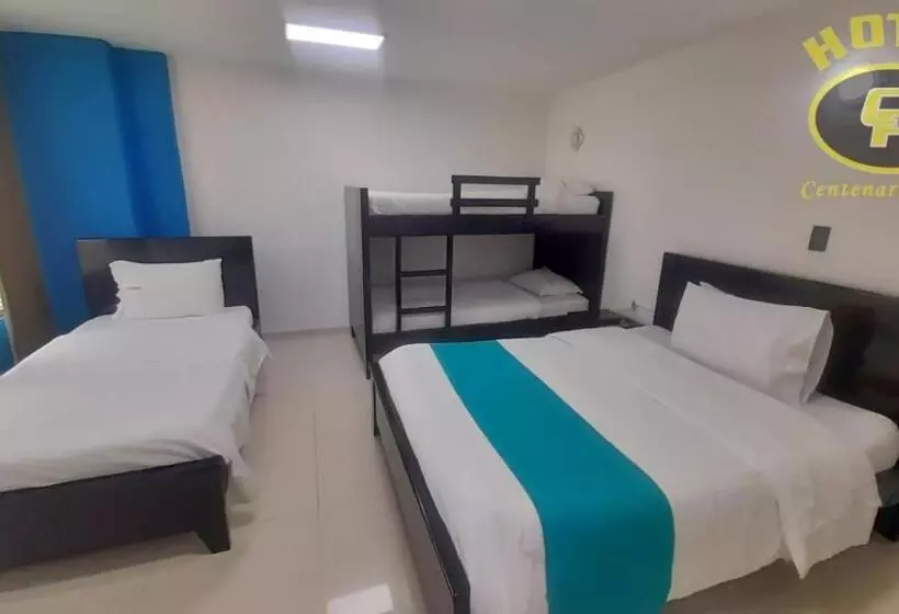 ホテル Centenario Plaza